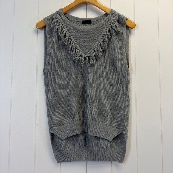 Apart by Lowrys Sweaters - Apart by Lowrys Boho Chic Fringe Knit Sweater Tank Women Size F Minimalist Cozy